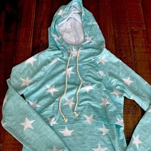 Liu & Qu Women’s Nursing Hoodie Shirt Size Small Aqua Star Pattern NWT